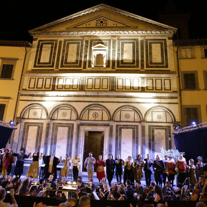 opera-in-piazza-2_p_1363a1d2c2a2fd2f06cfef18dd9458af_4b52bc8d8a667bda7c1d01edd1bc195e